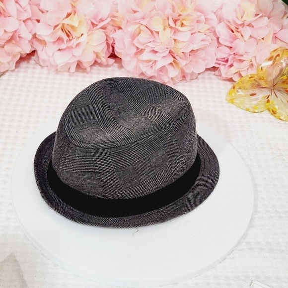 FEDORA 1989 Place Size 2-4yr - Picture 5 of 9